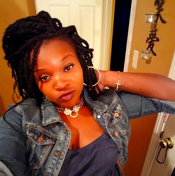 Meet your Posher, Alicia - Picture 1 of 1